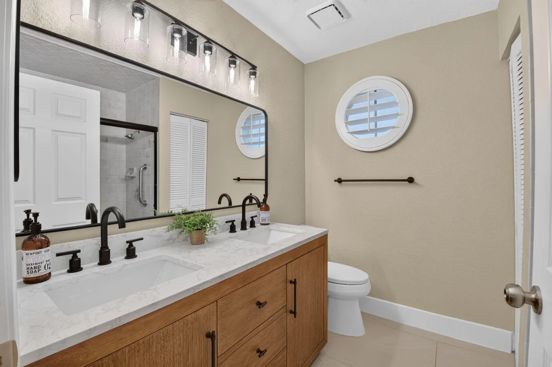 Photo of 5606 Aspen Ridge Circle