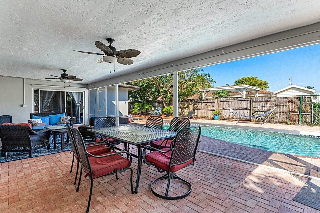 Photo of 641 West Drive