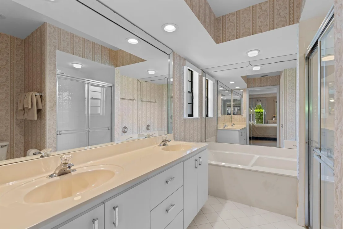 Photo of 8668 Eagle Run Drive