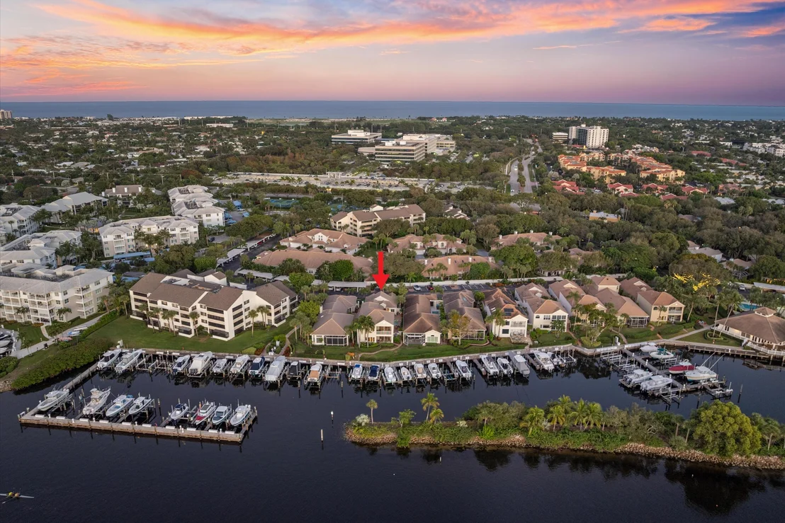 Photo of 602 Oak Harbour Drive