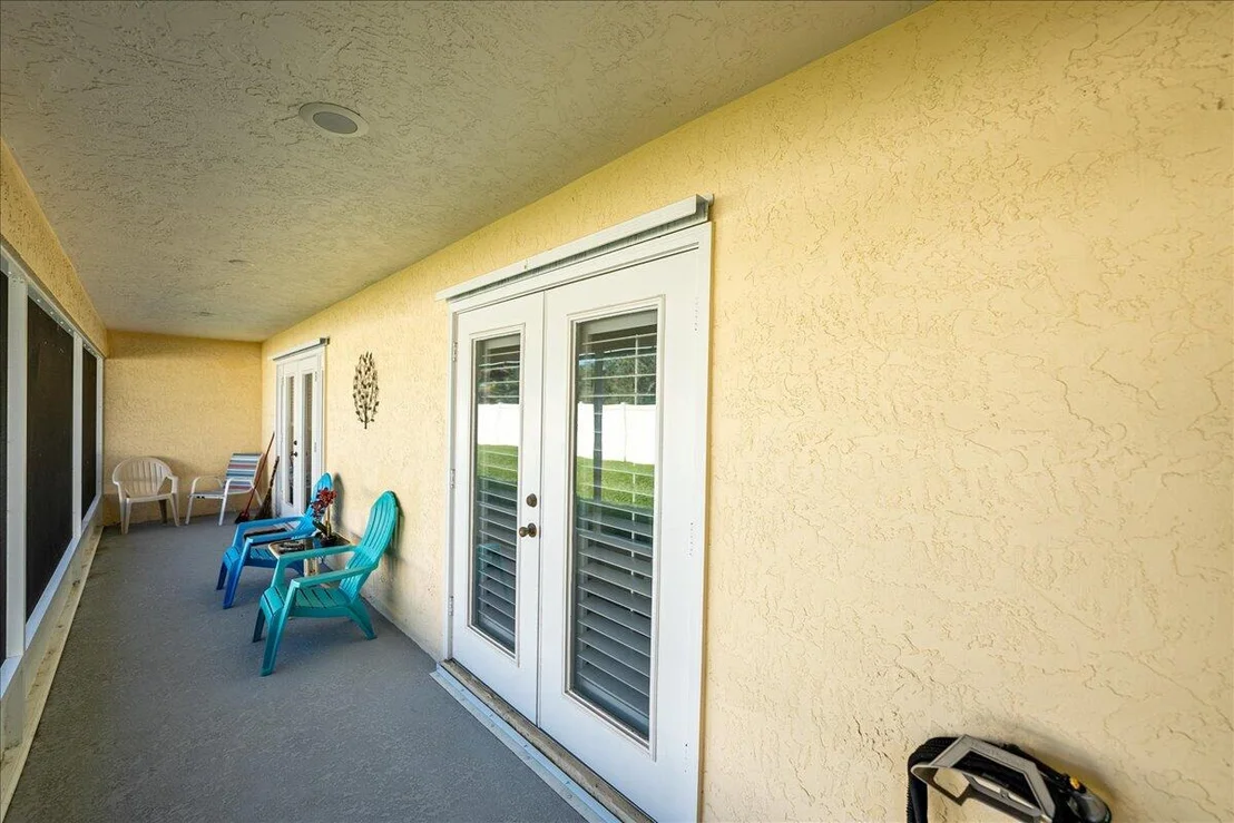 Photo of 552 6th Lane