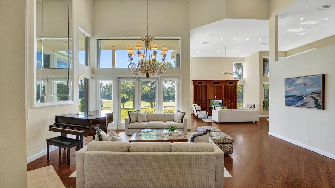 Photo of 2760 Pinehurst