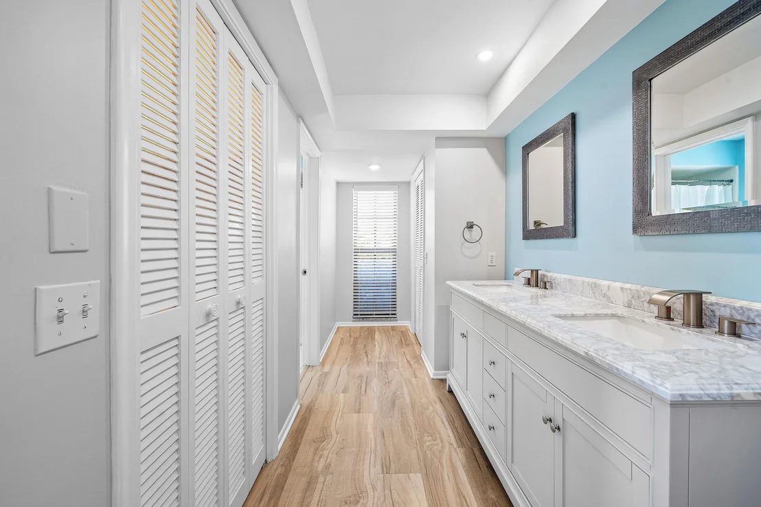 Photo of 433 Pine Villa Drive