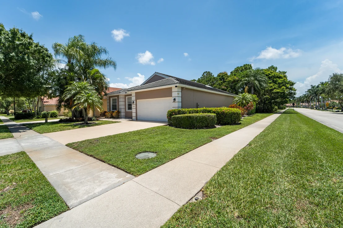 Photo of 3002 SE Brierwood Place