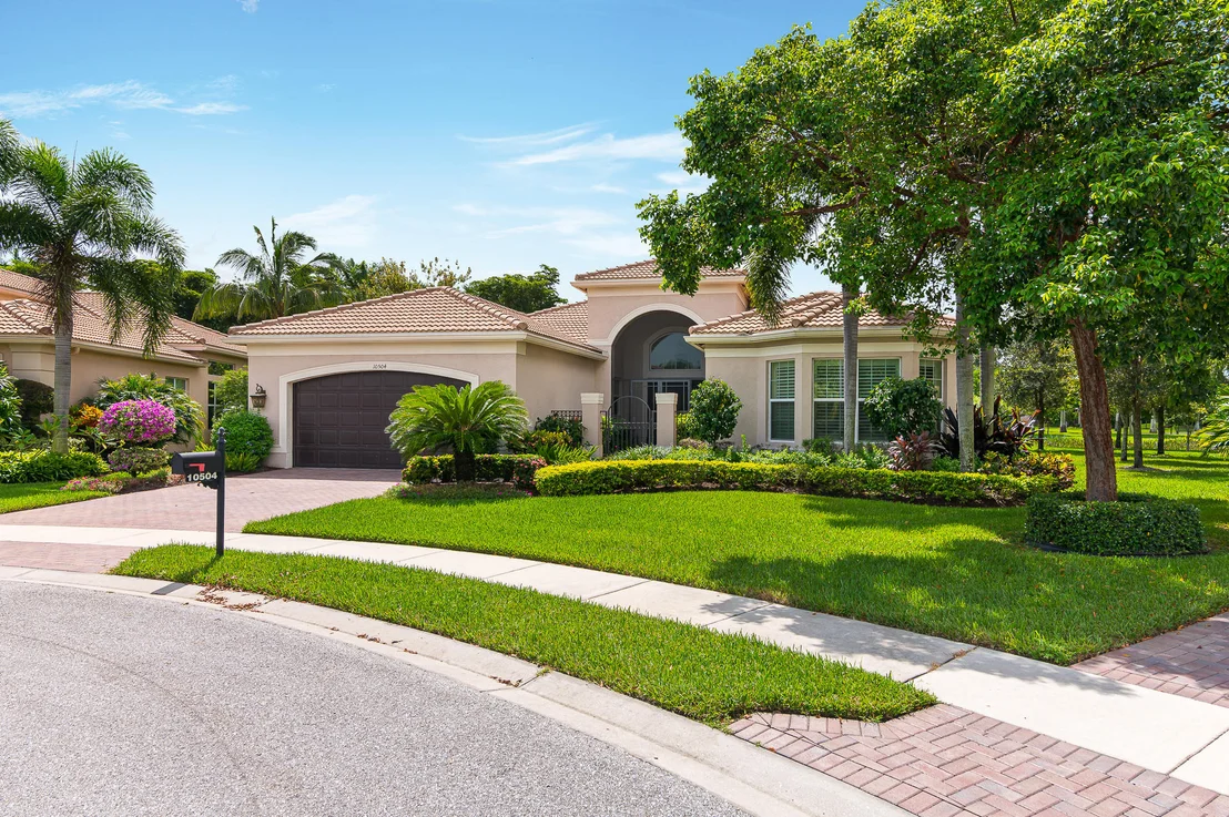 Photo of 10504 Whitewind Circle