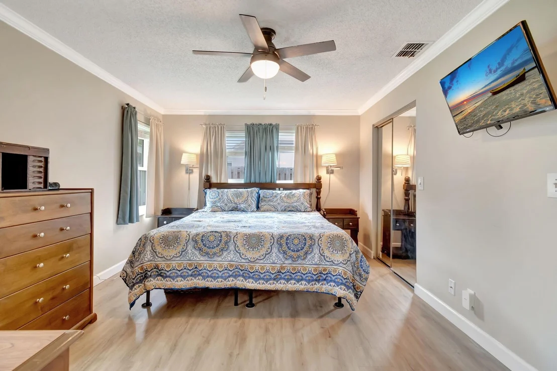 Photo of 50 Cedar Circle