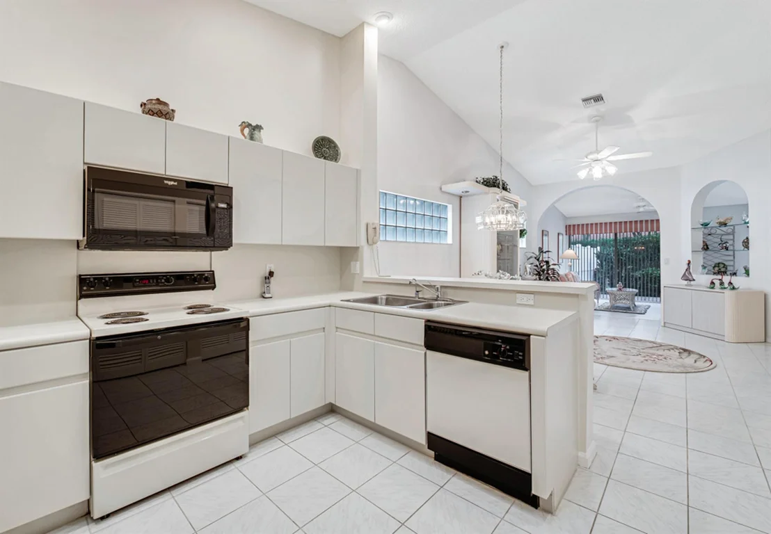 Photo of 9570 Harbour Lake Circle