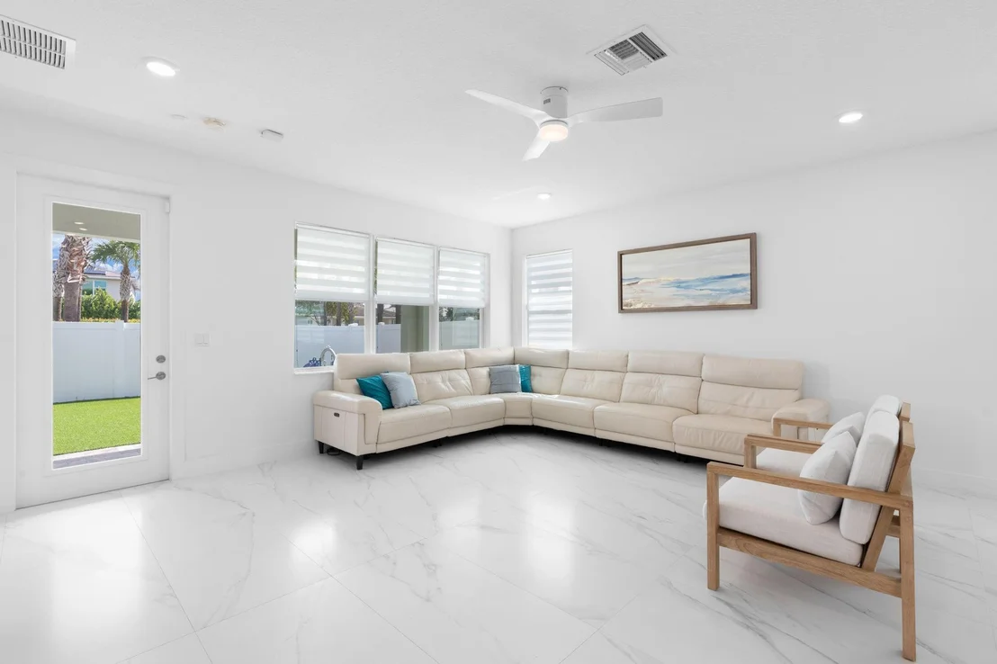 Photo of 4224 Marina Way
