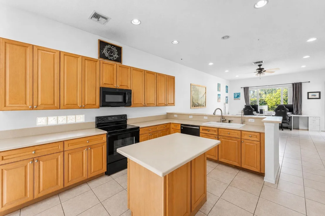 Photo of 140 Bellezza Terrace