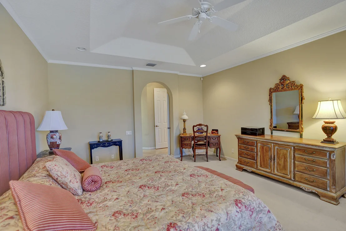 Photo of 7338 Falls Road W
