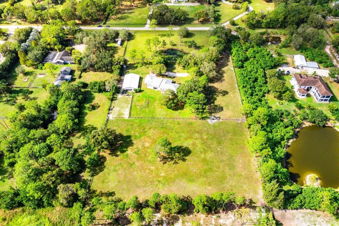 Photo of 6296 188th Trail N