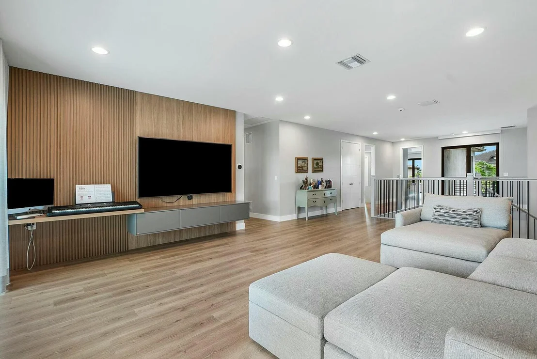 Photo of 8635 Dearborn River Way