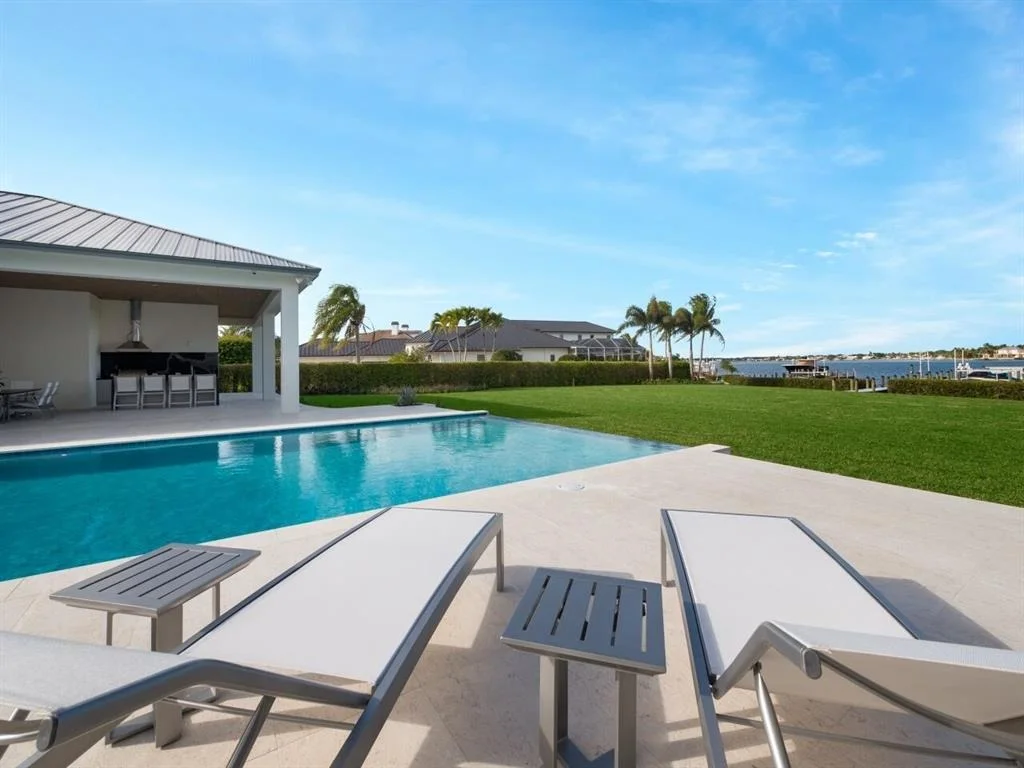 Photo of 5695 Pennock Point Road