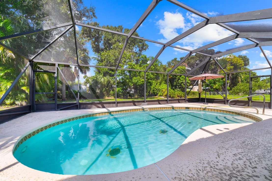 Photo of 3007 Summit Street