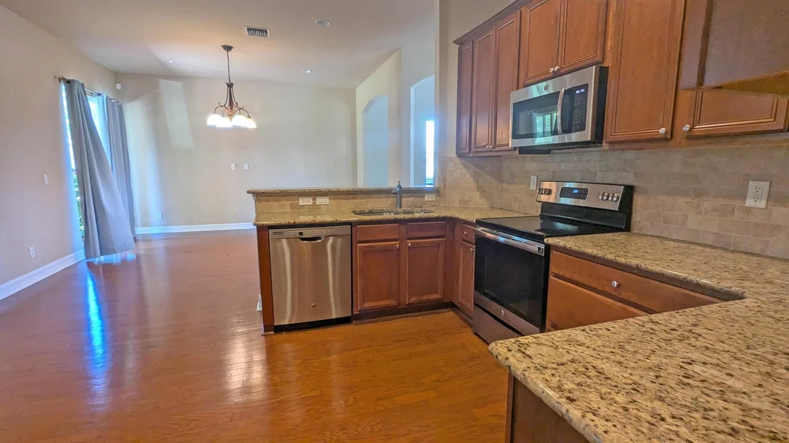 Photo of 5571 57 Way