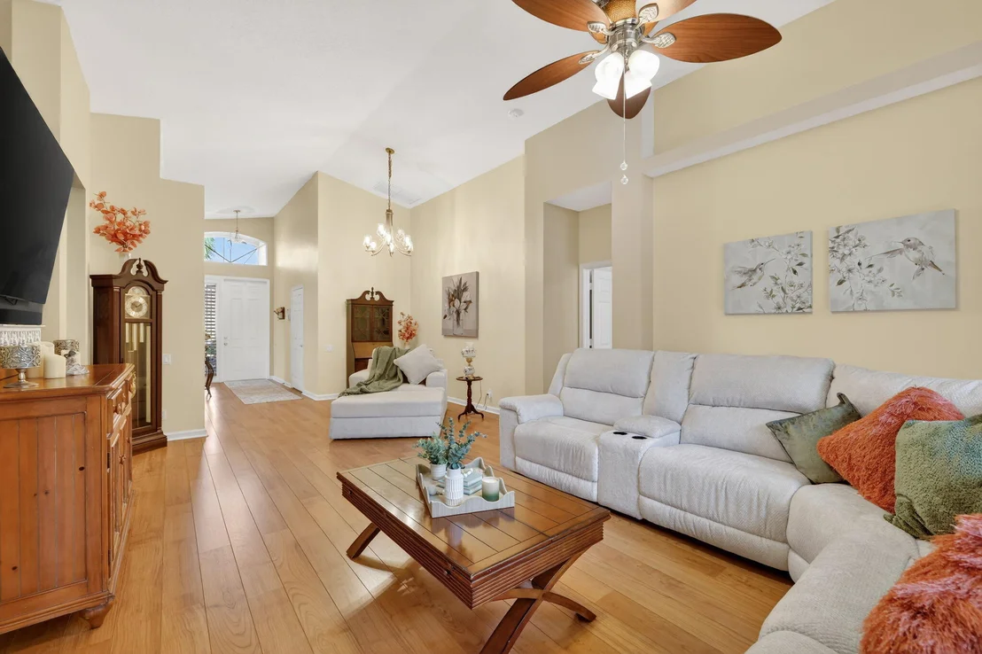 Photo of 357 NW Springview Loop