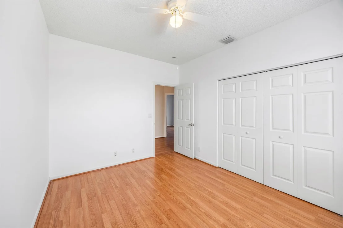 Photo of 6145 Indian Forest Circle