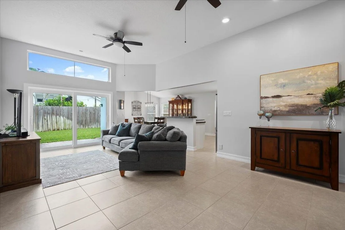 Photo of 6377 Barbara Street
