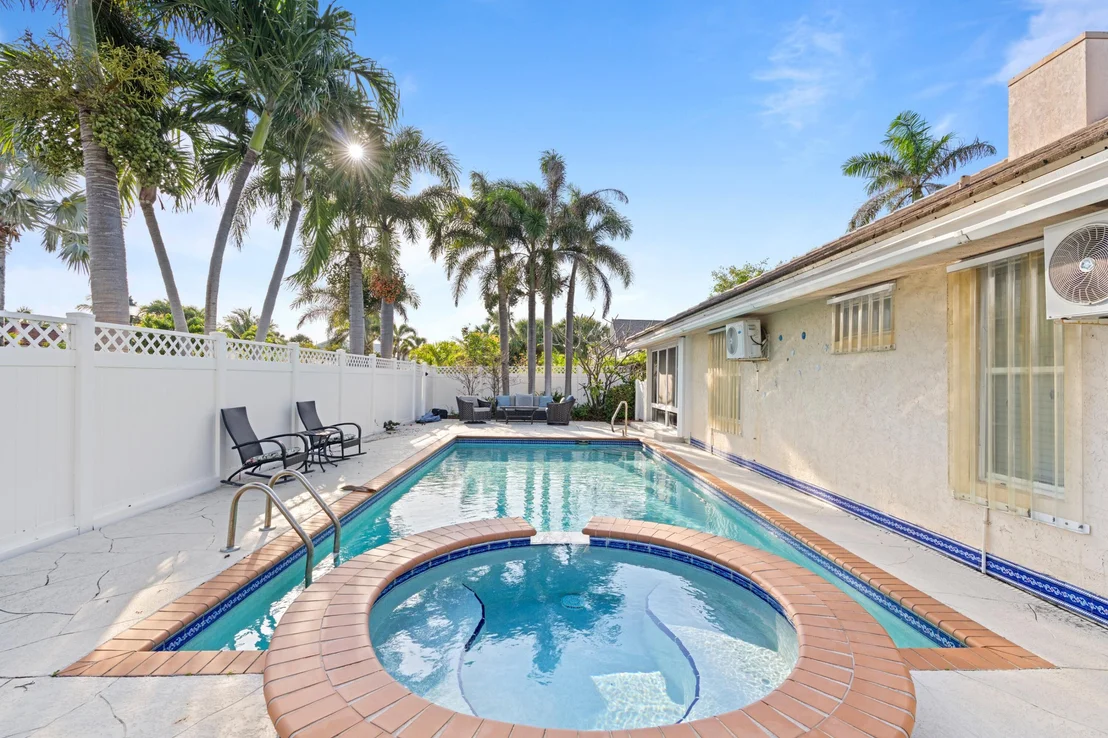 Photo of 201 Cascade Lane