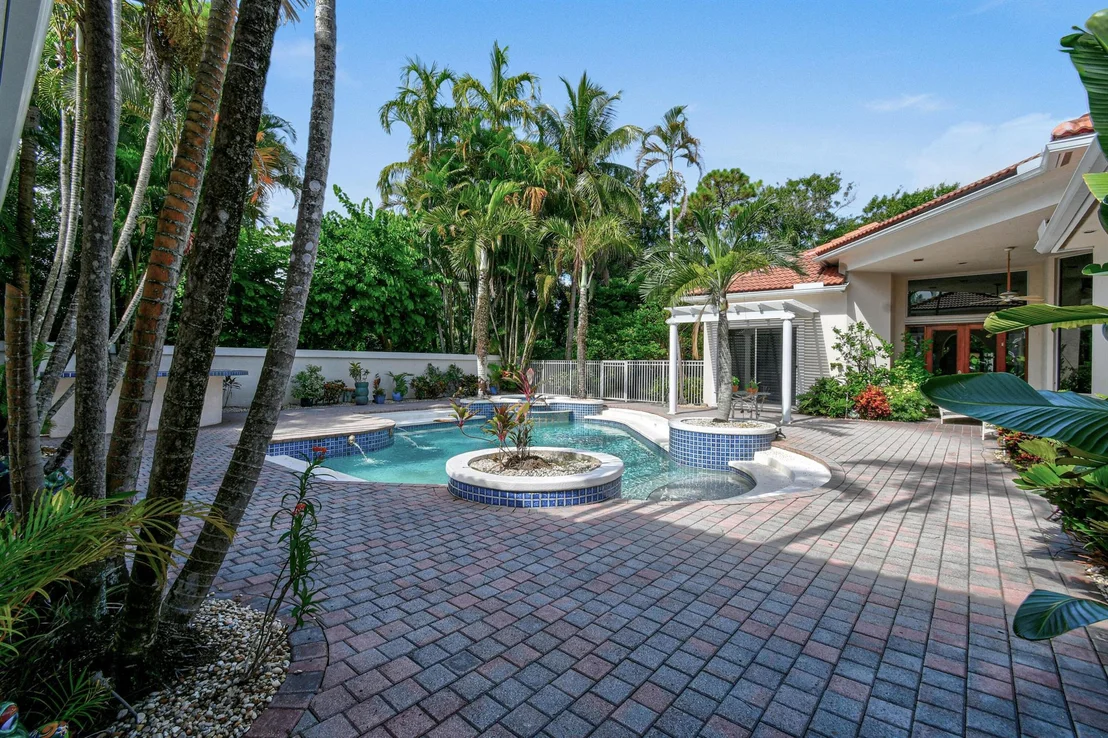 Photo of 4034 SE Hammock Place