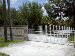 Photo of 2130 W Boothe Drive