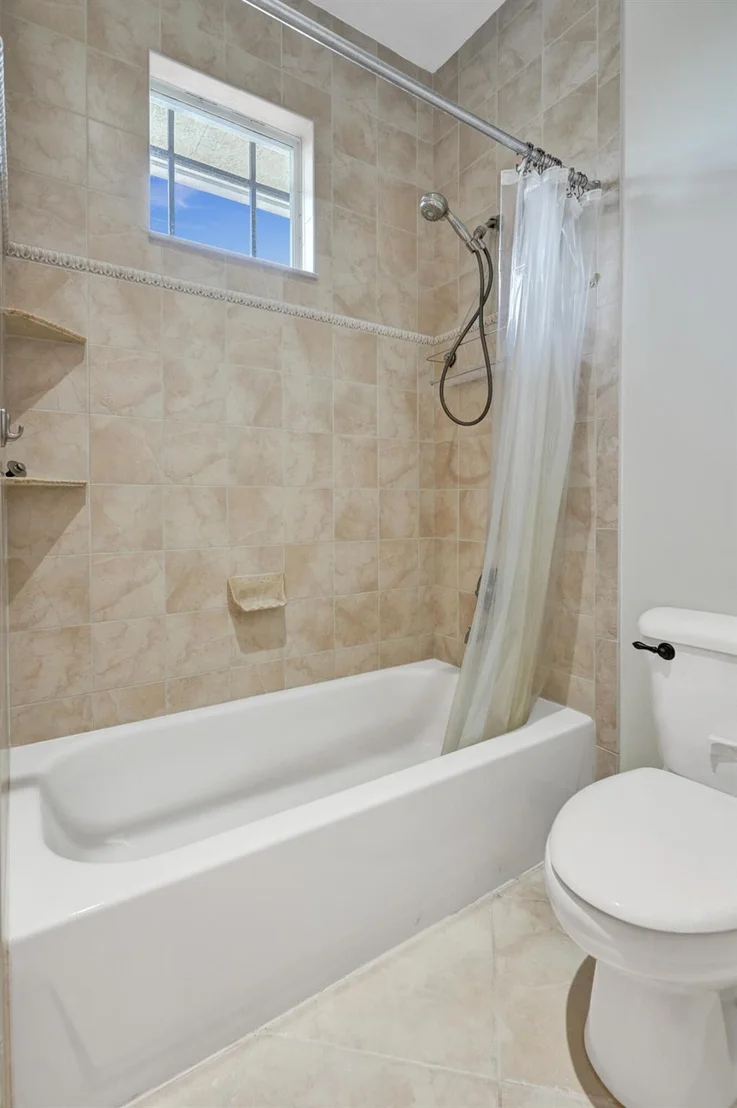 Photo of 115 Edenberry Avenue