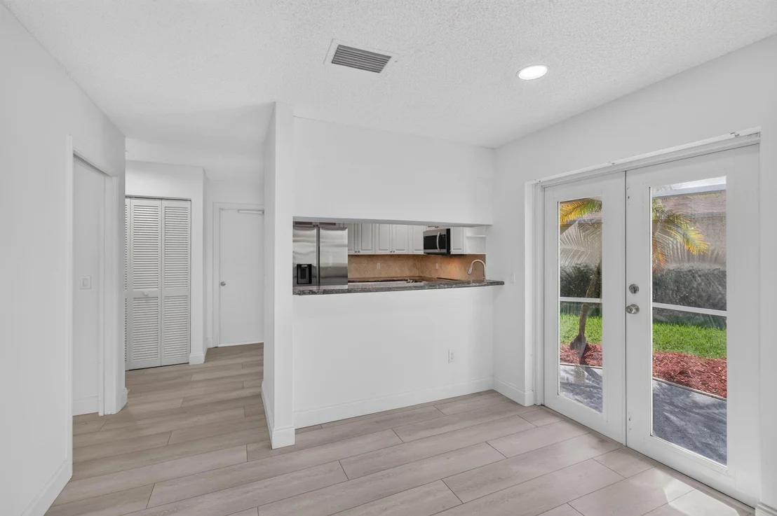 Photo of 5642 Forest Oaks Terrace