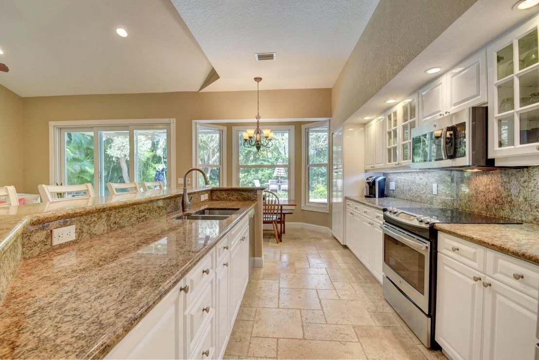 Photo of 2753 Hampton Circle S