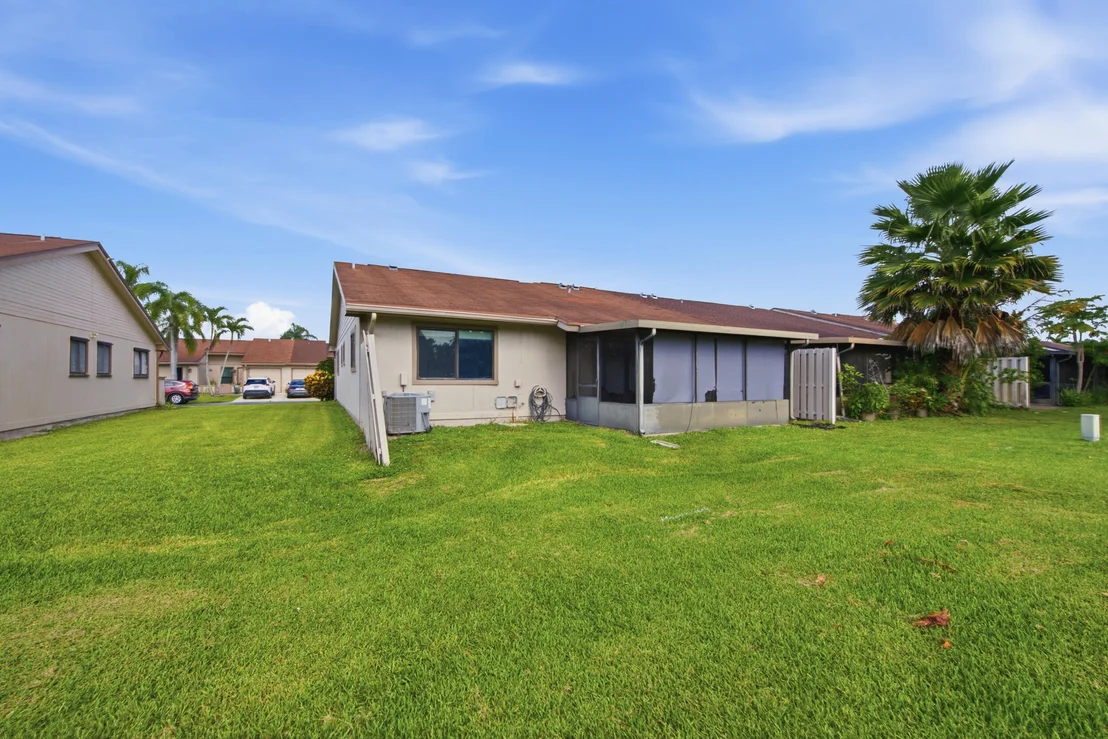 Photo of 18 WINCHMORE Lane