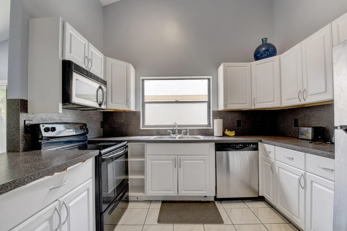 Photo of 82 Baytree Circle