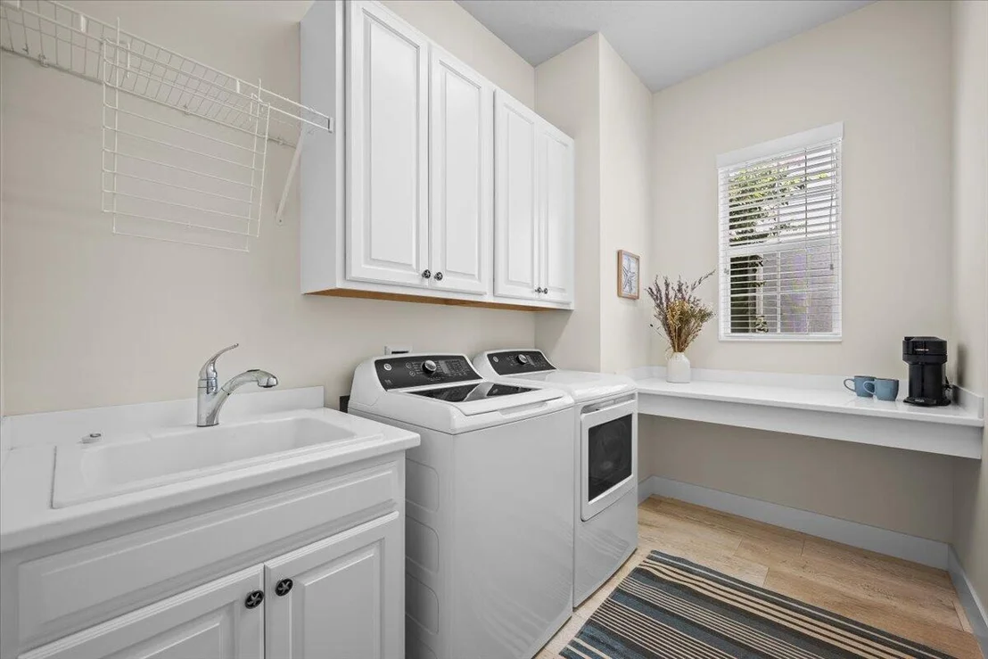 Photo of 1162 Tropical Drive