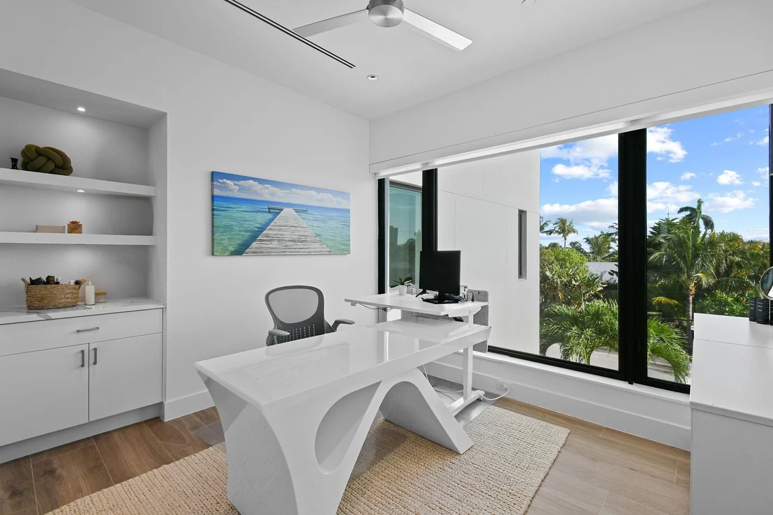 Photo of 1091 Gulfstream Way