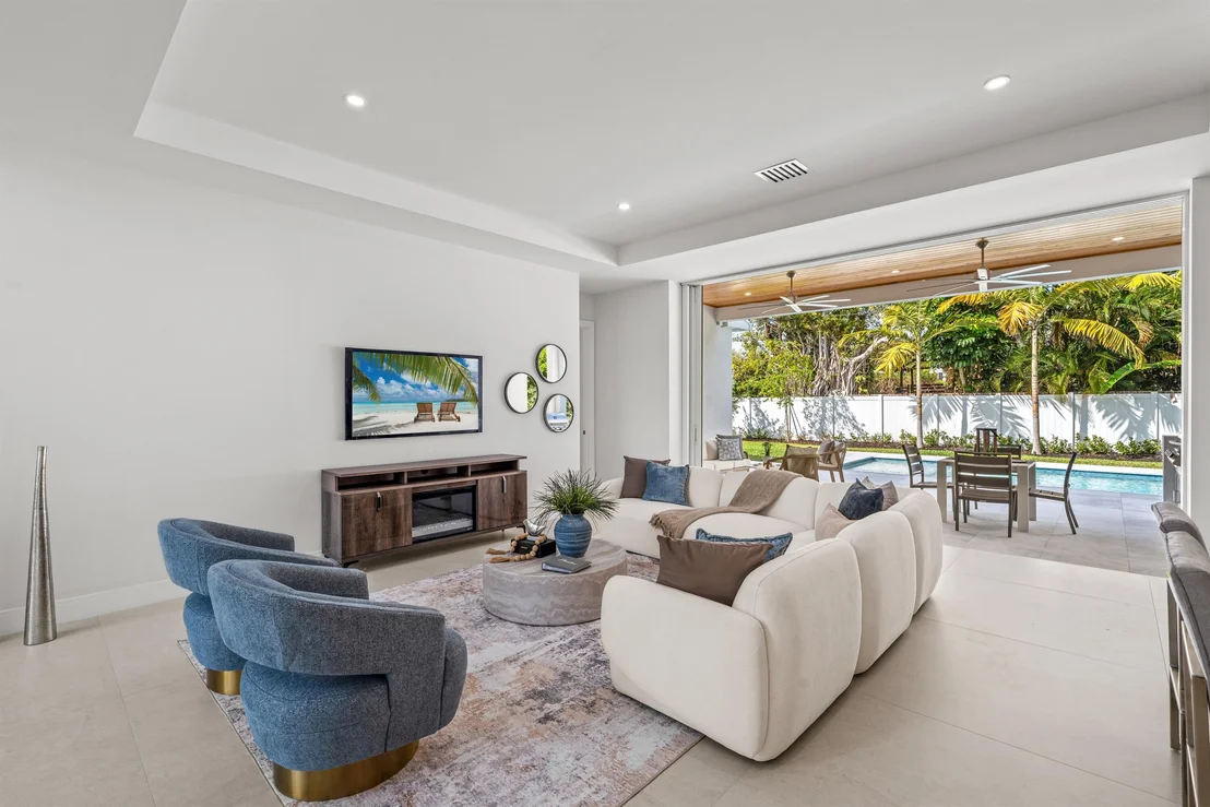 Photo of 417 Lake Drive