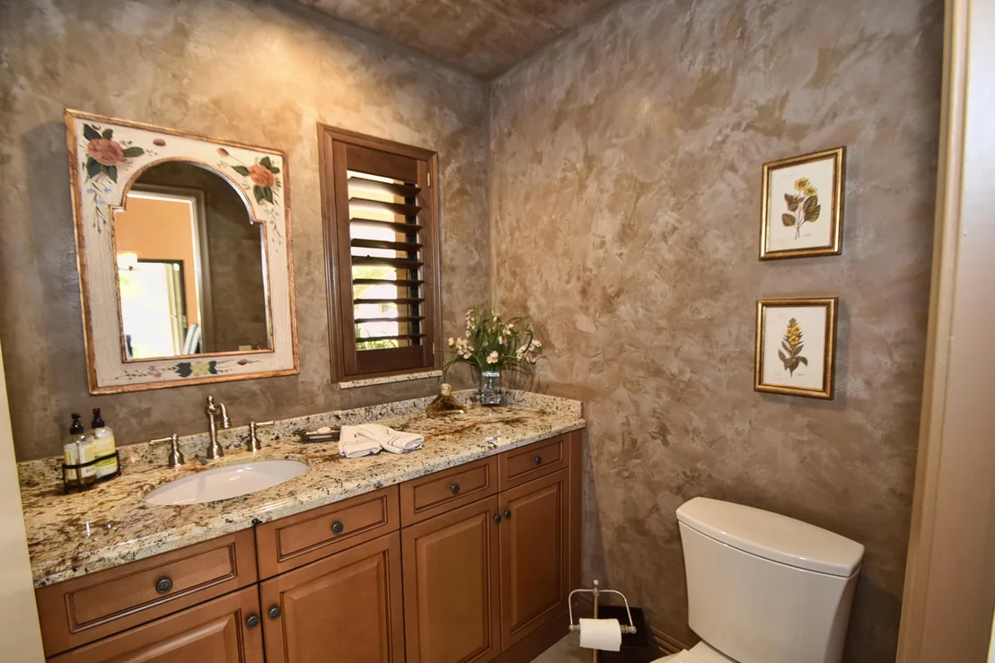 Photo of 3943 Live Oak Boulevard