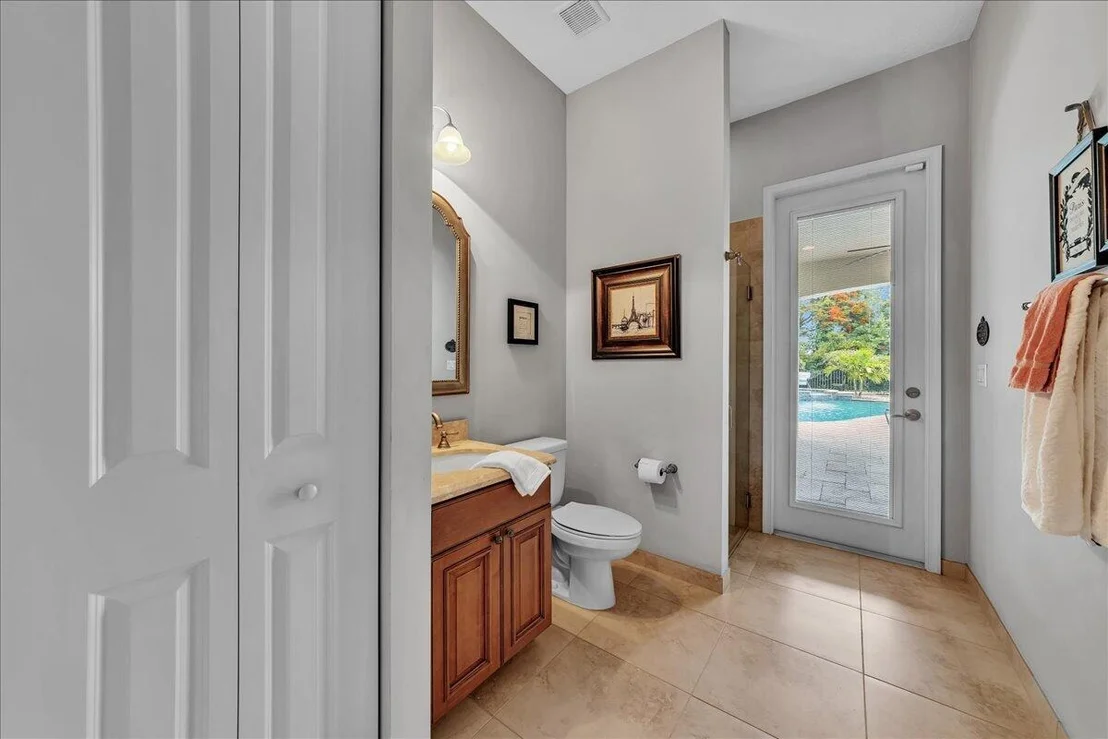 Photo of 378 Squire Drive