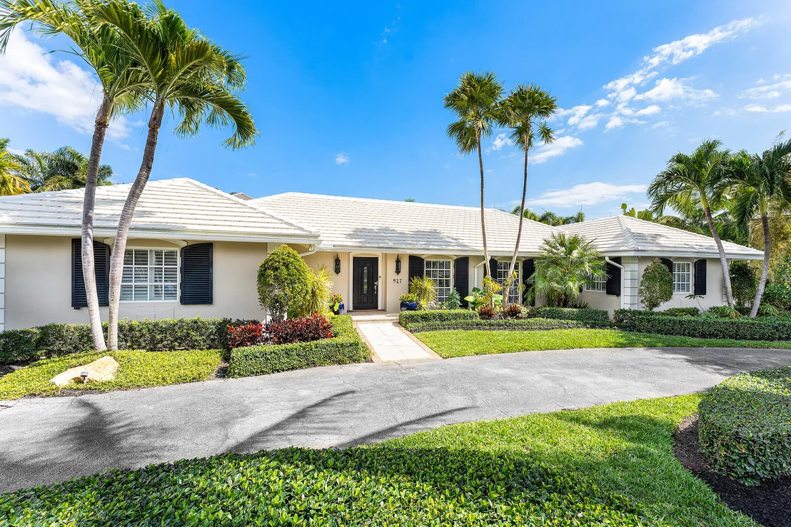 Photo of 947 Seasage Drive