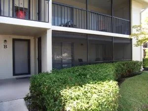 Photo of Unit APTB at 6520 Chasewood Drive