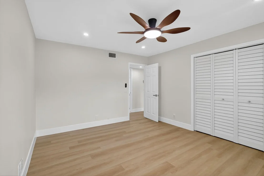 Photo of Unit A at 955 Circle Drive