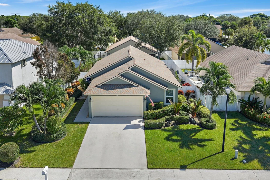 Photo of 146 Pennock Landing Circle