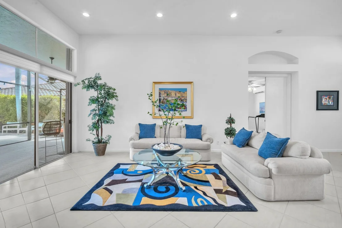 Photo of 2984 Oakbrook Drive