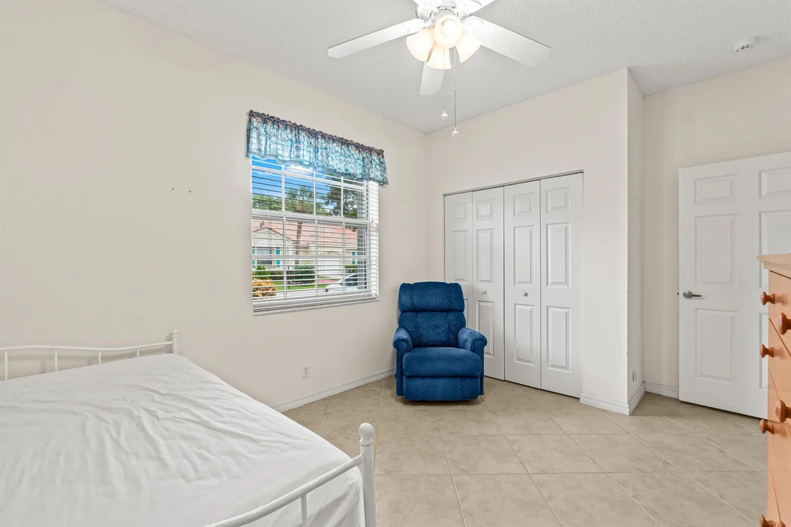 Photo of 6252 Heliconia Road