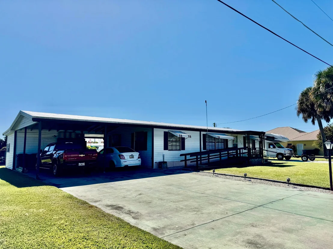 Photo of 1924 SE 30th Street