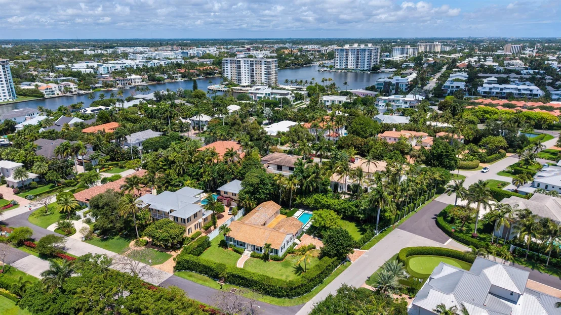 Photo of 1017 Tamarind Road