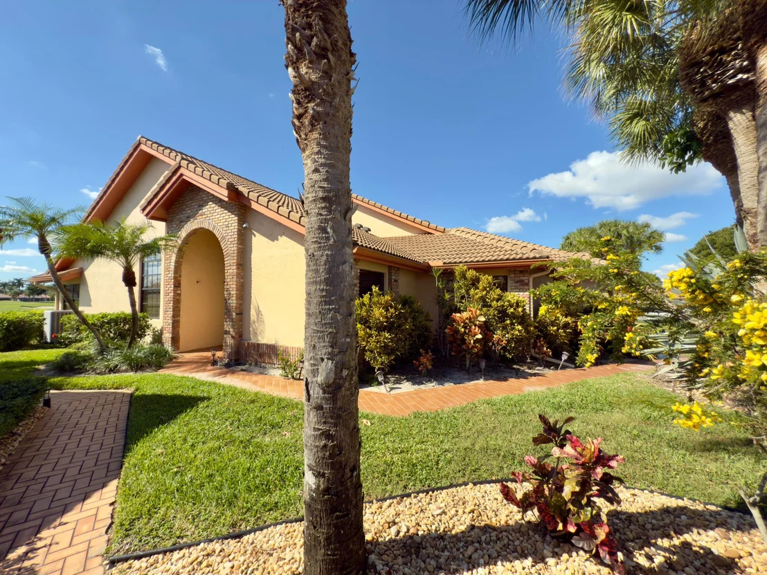 Photo of 8491 Heather Place