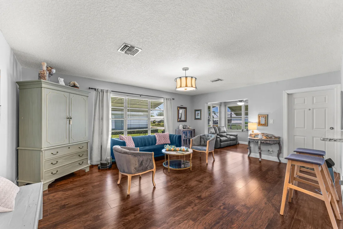 Photo of Unit D at 112 High Point Boulevard