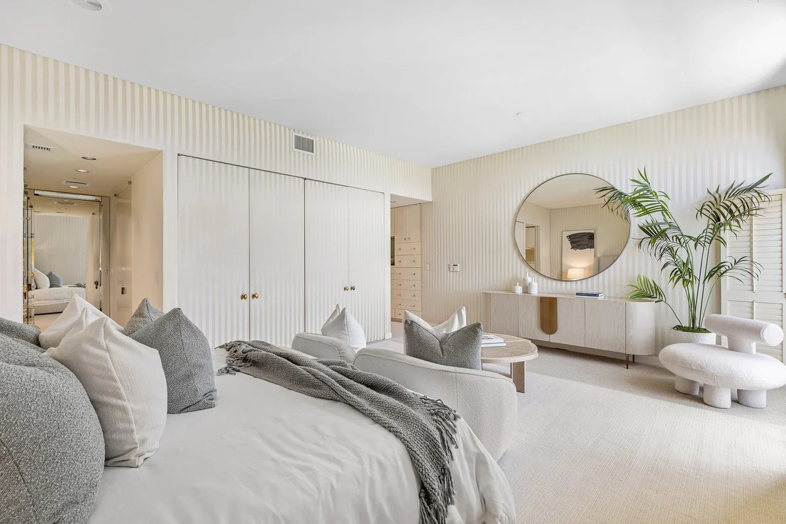 Photo of Unit NPH4 at 2 N Breakers Row Row