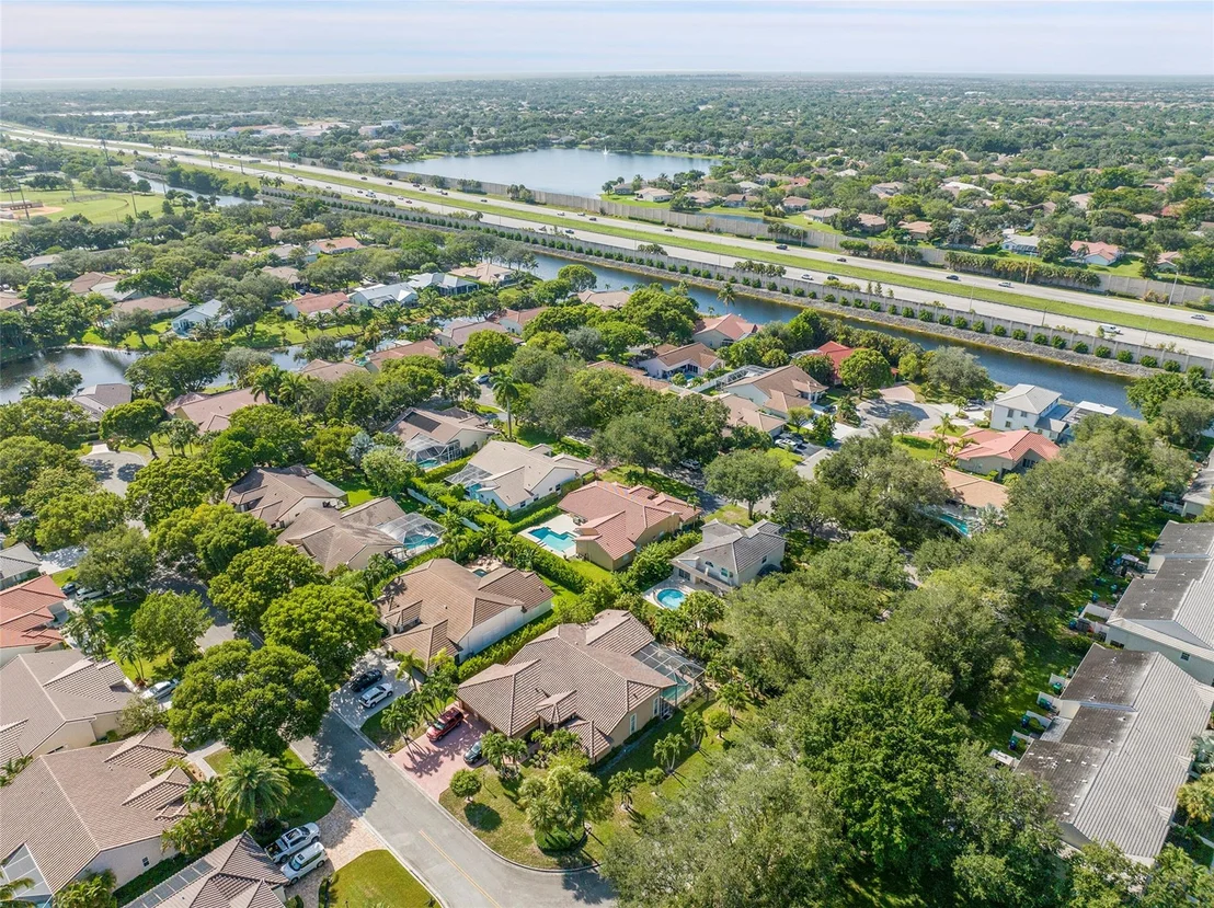 Photo of 10004 NW 57th Place