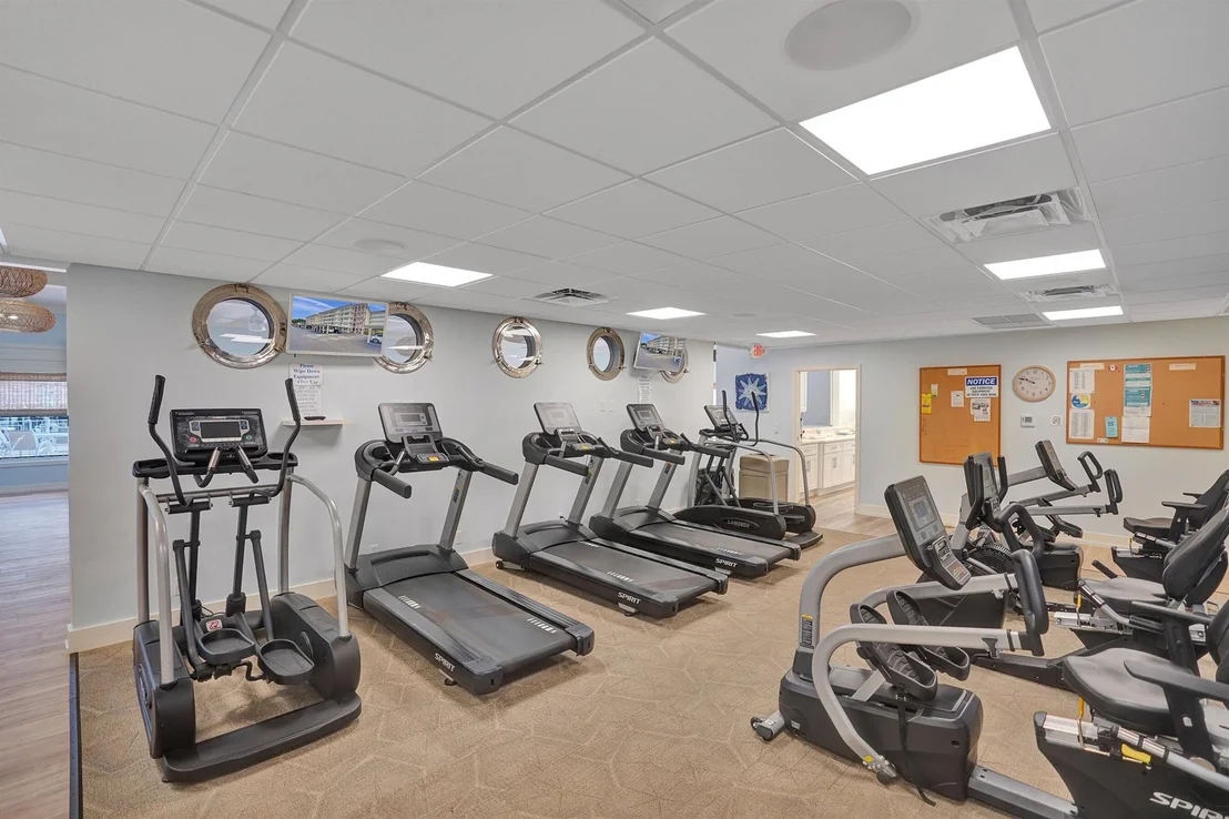 Photo of Unit UNIT405 at 2829 Florida Boulevard