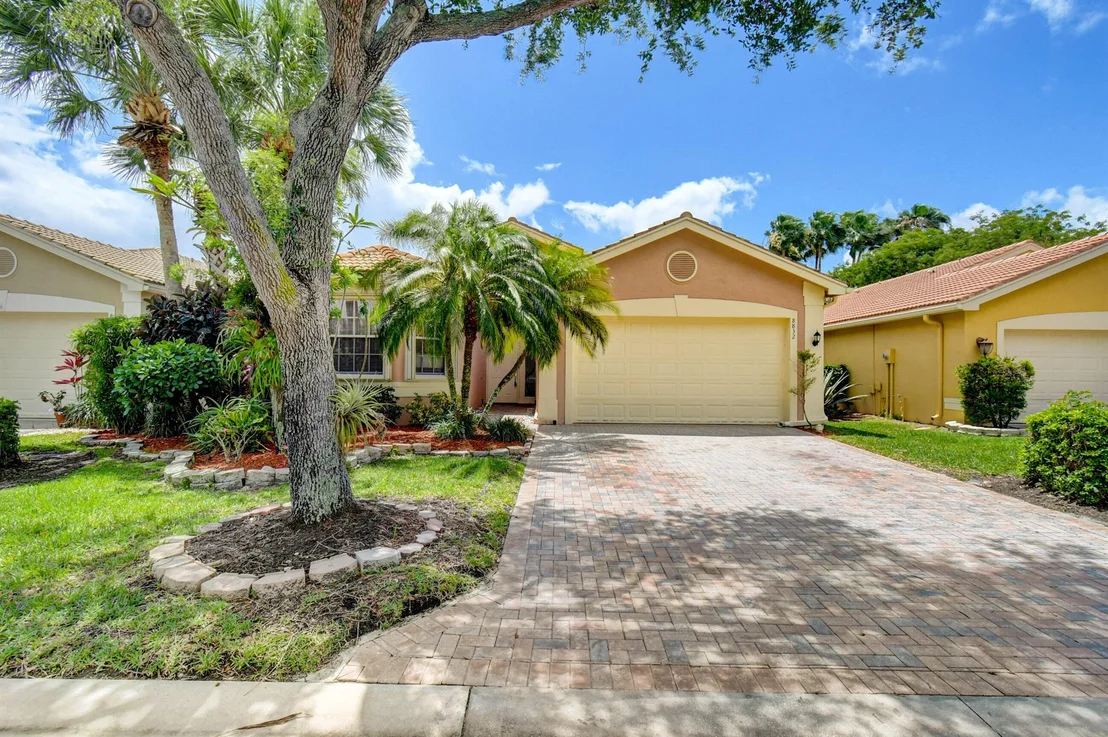 Photo of 8832 Palm River Drive