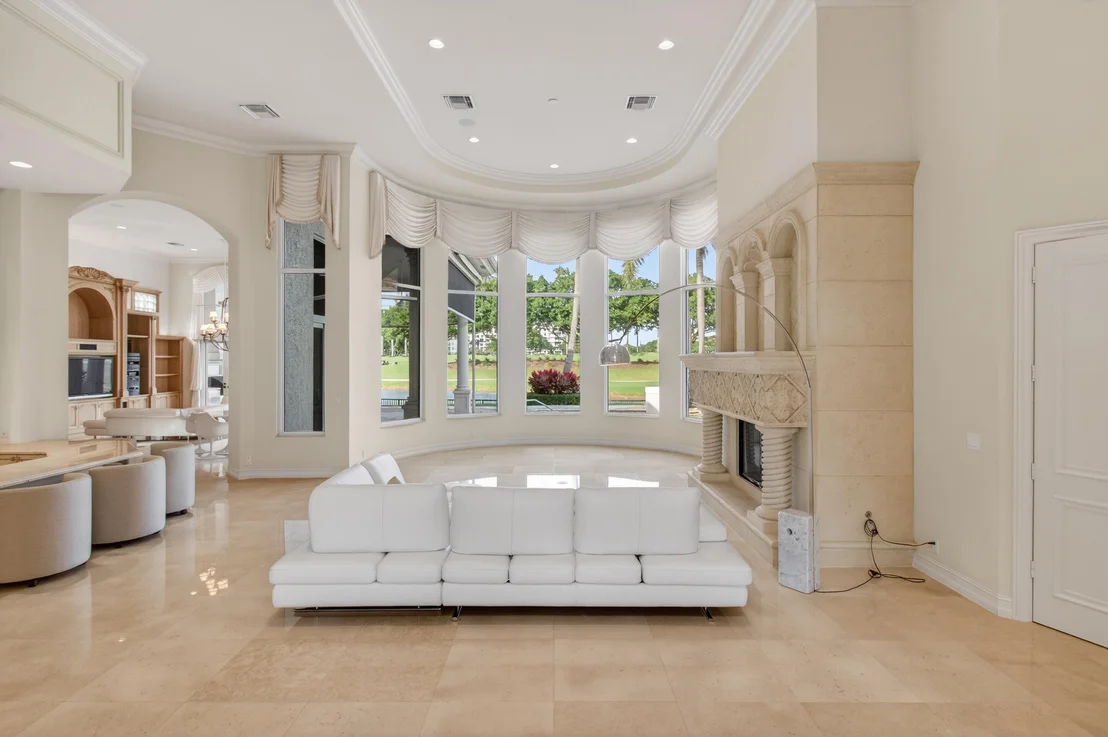 Photo of 331 MIZNER LAKE ESTATES Drive